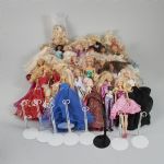 1614 4121 SET OF DOLLS